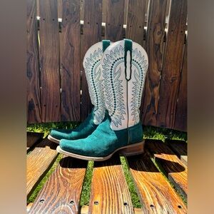 Ariat Derby Monroe cowboy boots